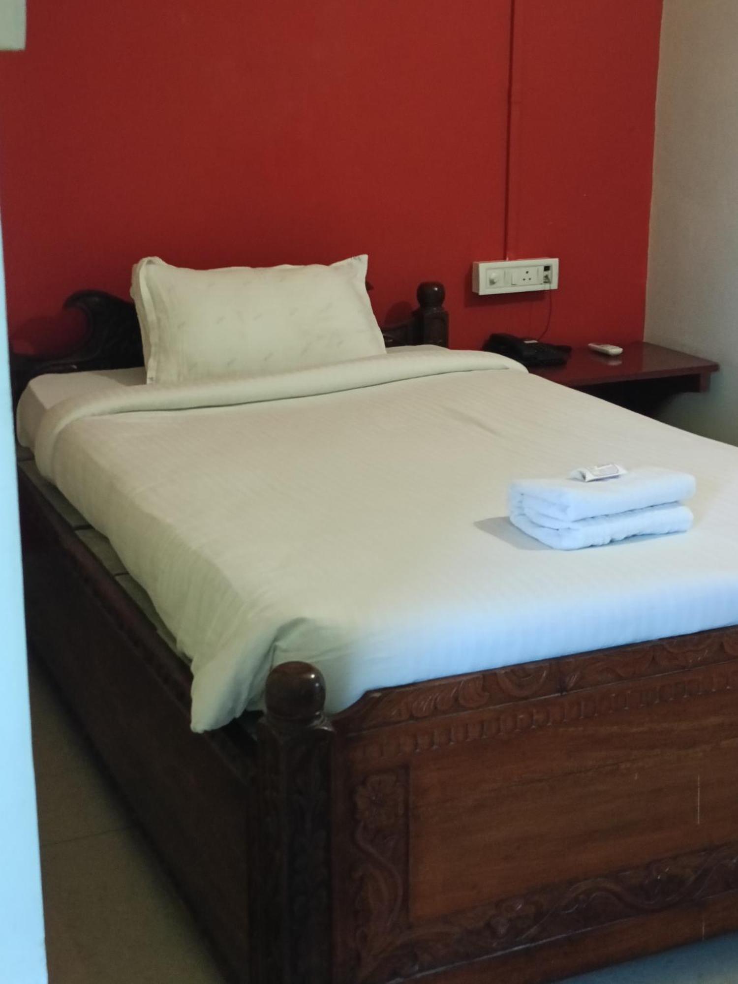 Hotel Bhargav Guwahati Exterior foto